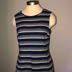 3/$15 Lands End Sleeveless Stripe Dress